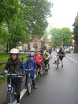 Intera in bicicletta
